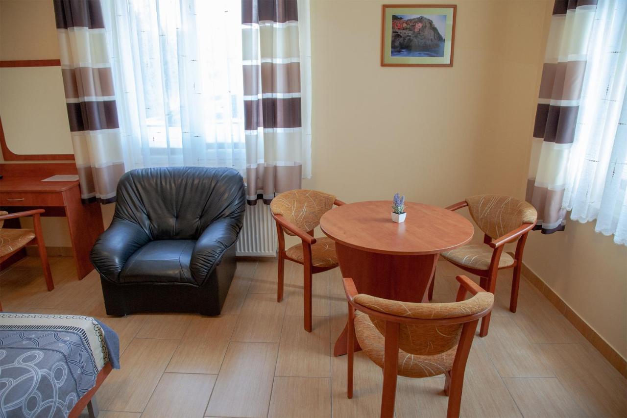 Nocleg ze śniadaniem Holiday-darłówko Darłówko